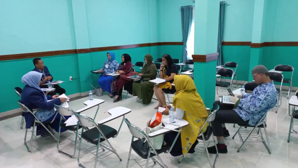Rapat Team Teaching Program Studi Magister Manajemen Semester Genap Tahun Akademik 2022/2023